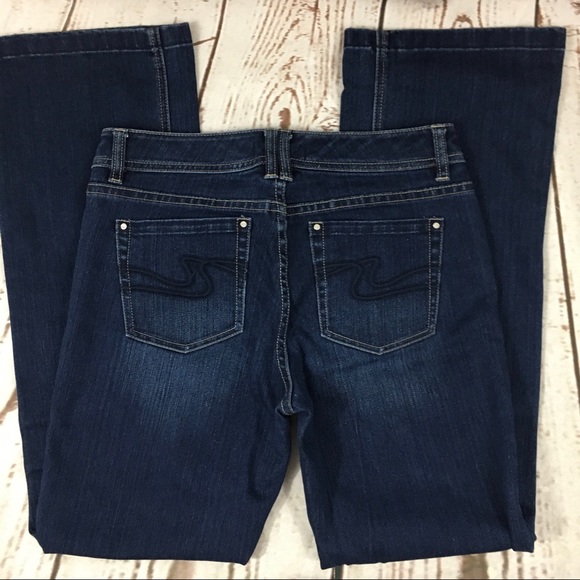 White House Black Market Denim - 🌺 white house black market denim mom jean